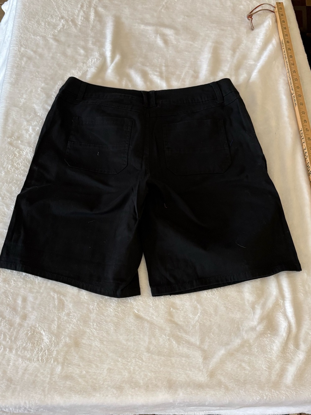 Hannah Black Women's Bermuda Shorts